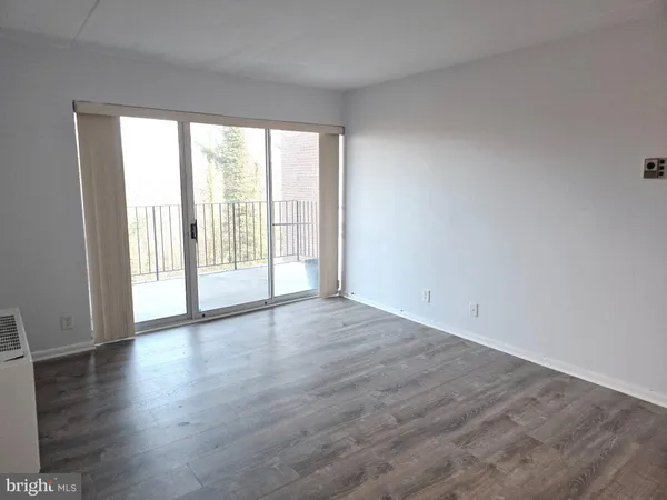 $1,375 | 6011 Emerson Street, Unit 311, Bladensburg, MD 20710