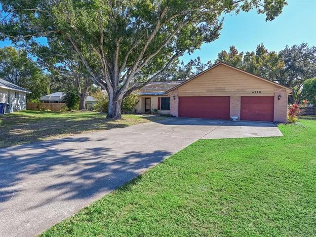 $375,000 | 4518 30th St Circle East, Bradenton, FL 34203
