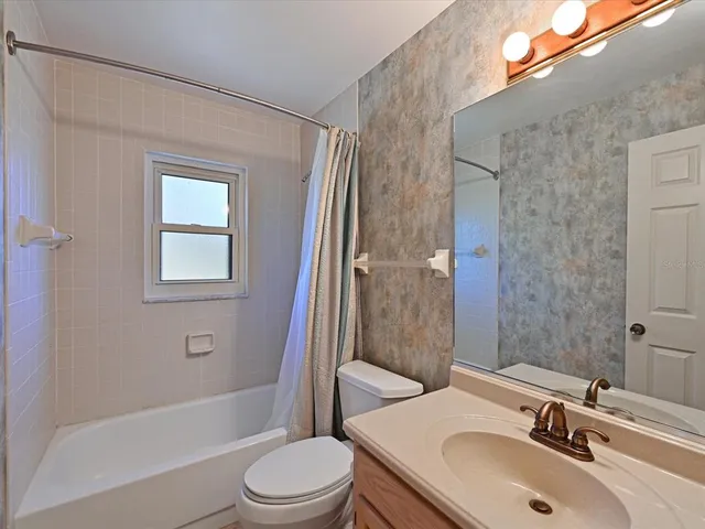 $375,000 | 4518 30th St Circle East, Bradenton, FL 34203