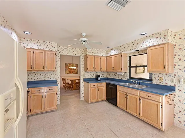 $375,000 | 4518 30th St Circle East, Bradenton, FL 34203