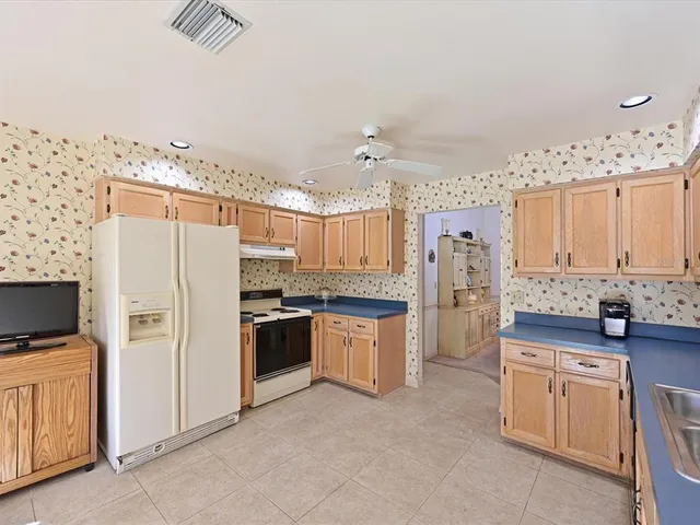 $375,000 | 4518 30th St Circle East, Bradenton, FL 34203