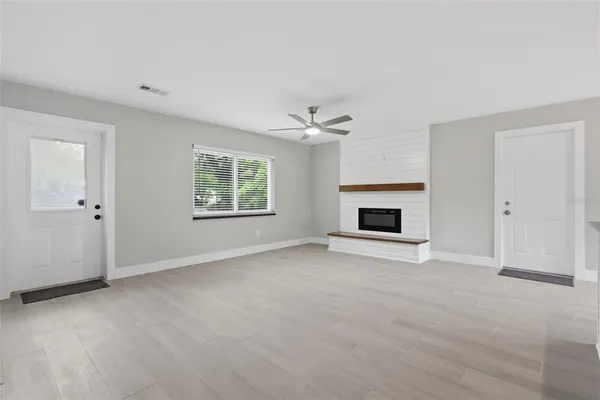 $3,000 | 550 East Minnesota Avenue, Orange City, FL 32763