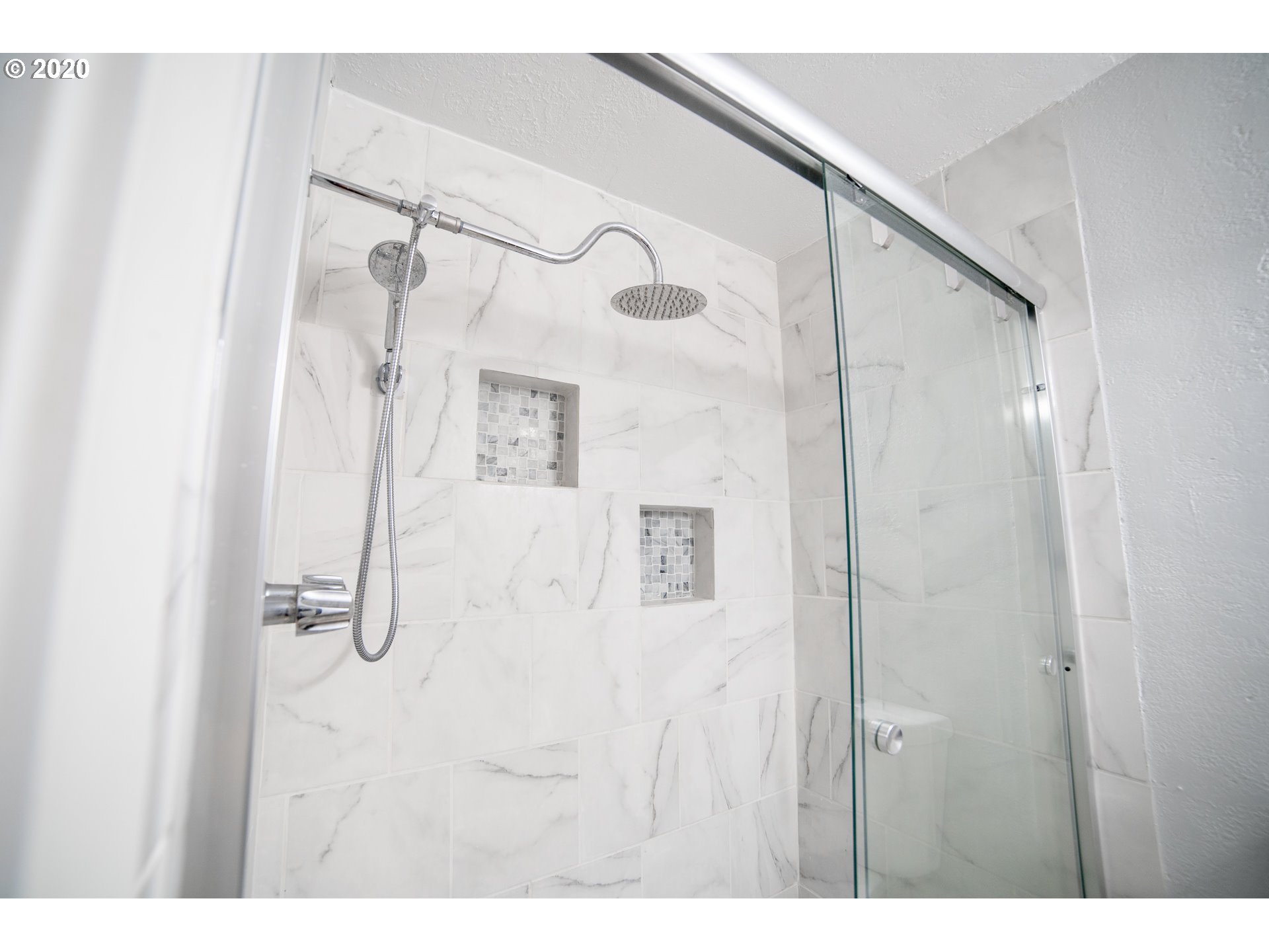3051 7th Street Hubbard, OR 97032 - Photo 18 of 30