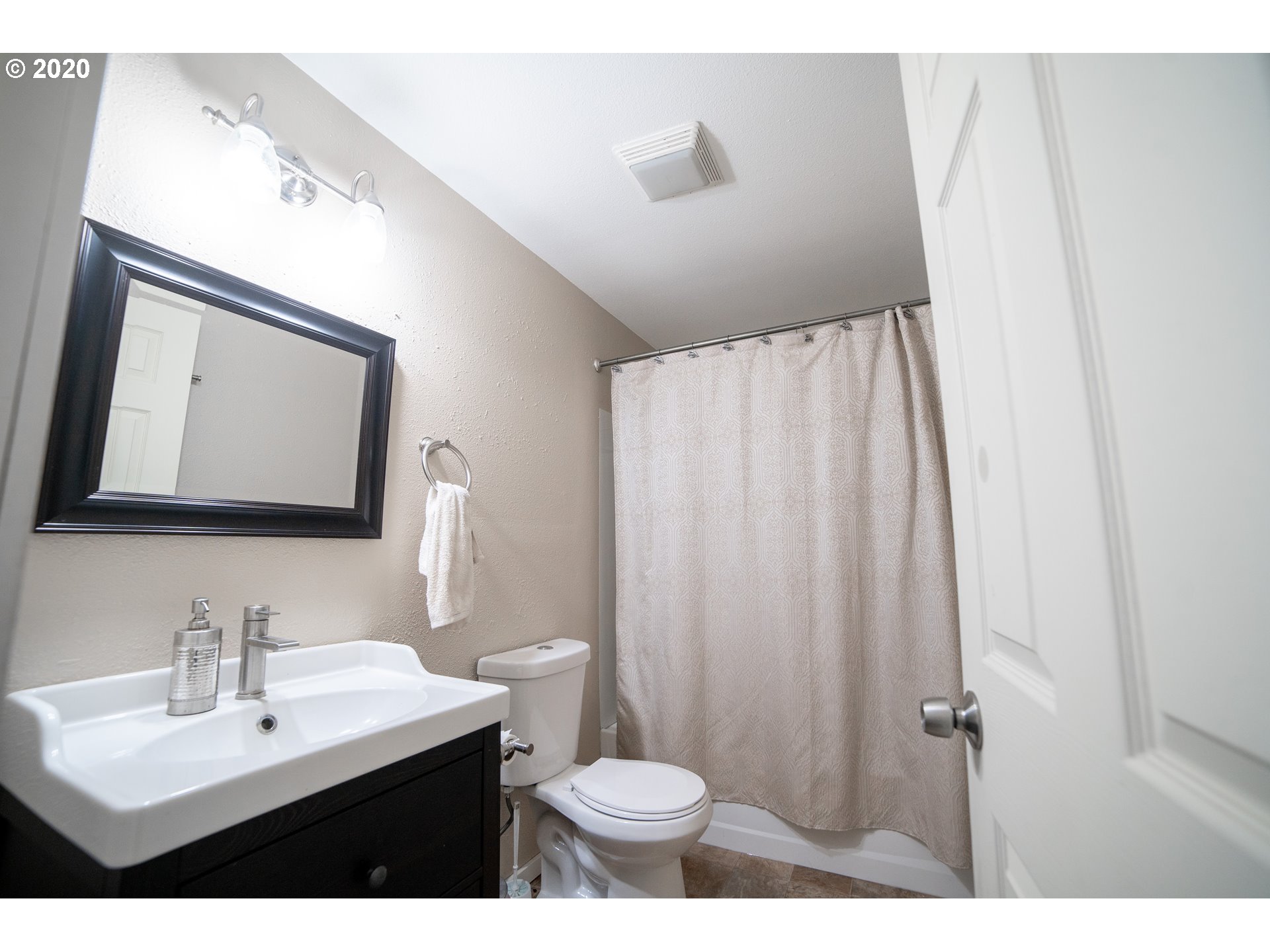 3051 7th Street Hubbard, OR 97032 - Photo 20 of 30