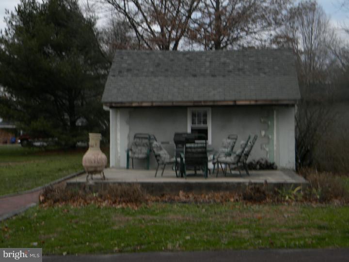 377 Morwood Road Telford, PA 18969 - Photo 13 of 20 Patio