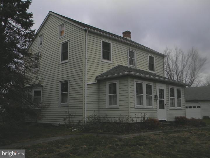 377 Morwood Road Telford, PA 18969 - Photo 14 of 20 Exterior Side