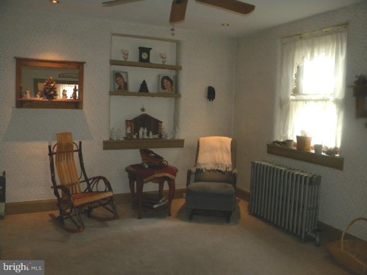377 Morwood Road Telford, PA 18969 - Photo 4 of 20 Living Room