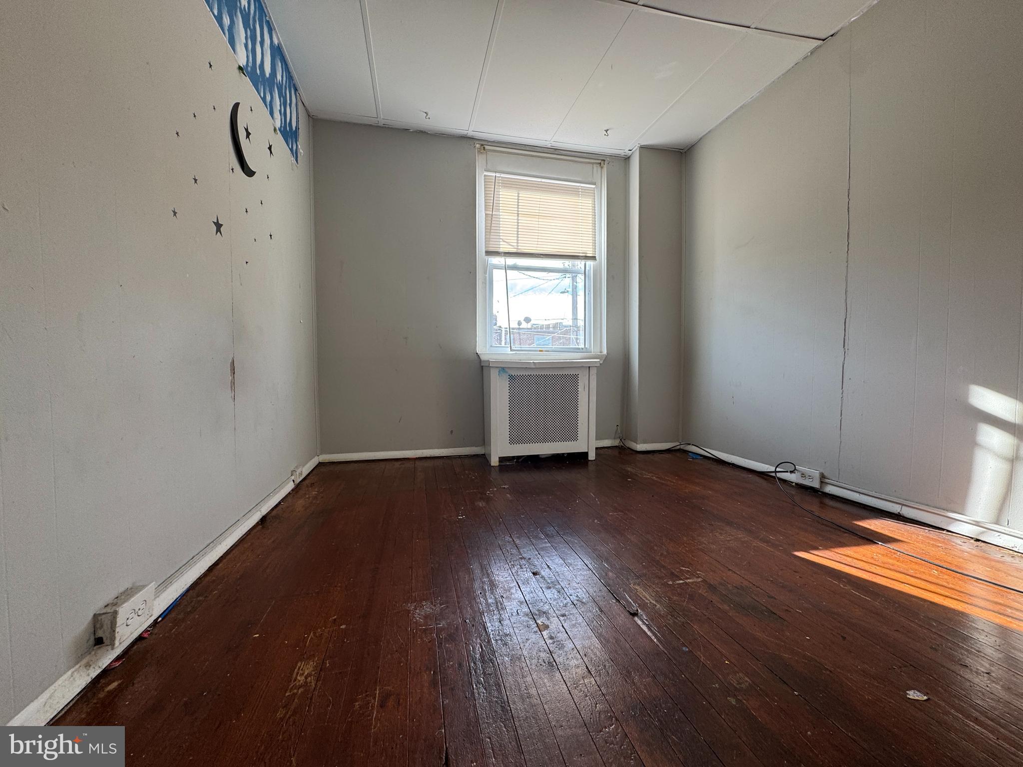 3131 Chesterfield Avenue Baltimore, MD 21213 - Photo 15 of 21 Bedroom