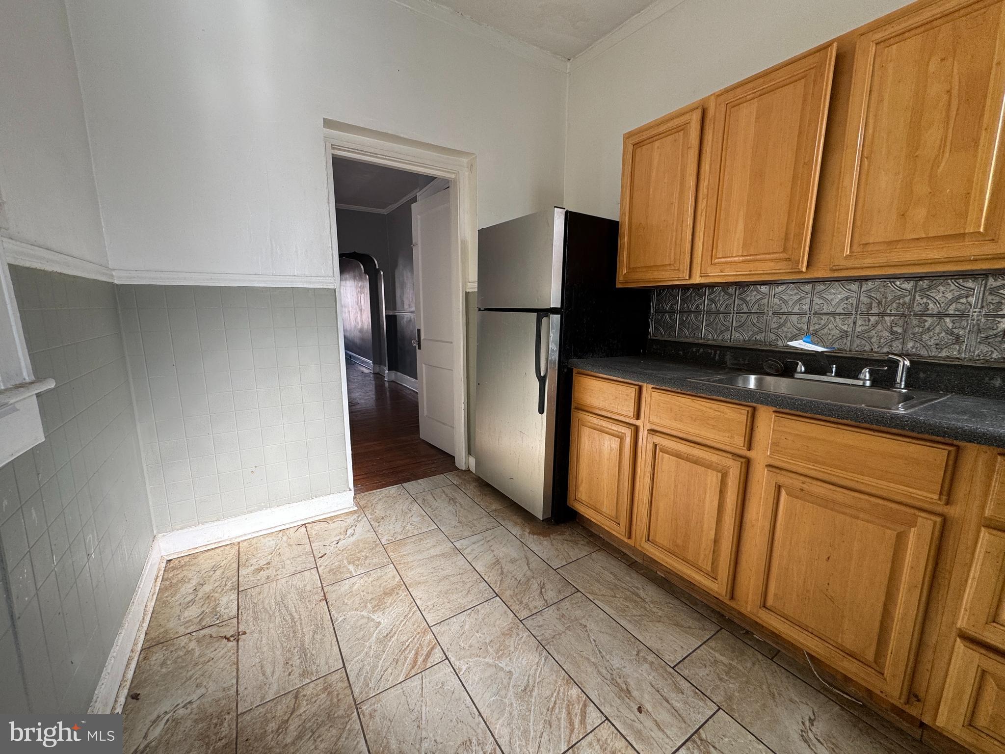 3131 Chesterfield Avenue Baltimore, MD 21213 - Photo 8 of 21 Kitchen