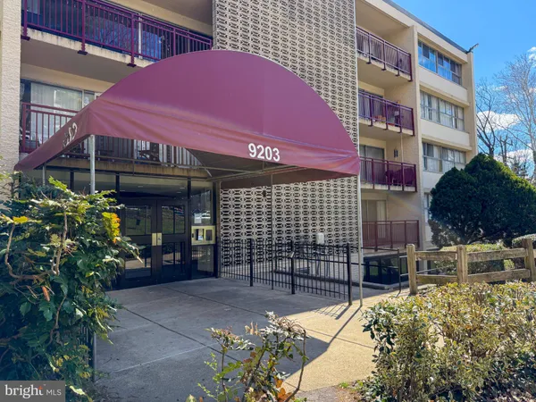 $157,800 | 9203 New Hampshire Avenue, Unit 106, Silver Spring, MD 20903