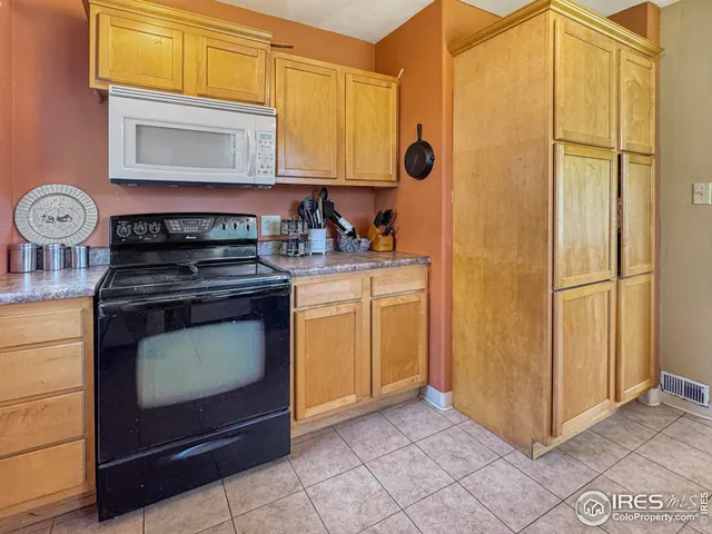 $210,000 | 807 Columbine Street, Sterling, CO 80751