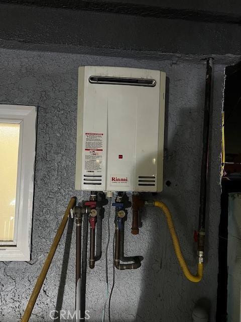 504 S Harbor Fullerton, CA 92832 - Photo 8 of 19 a view of a room with gym equipment