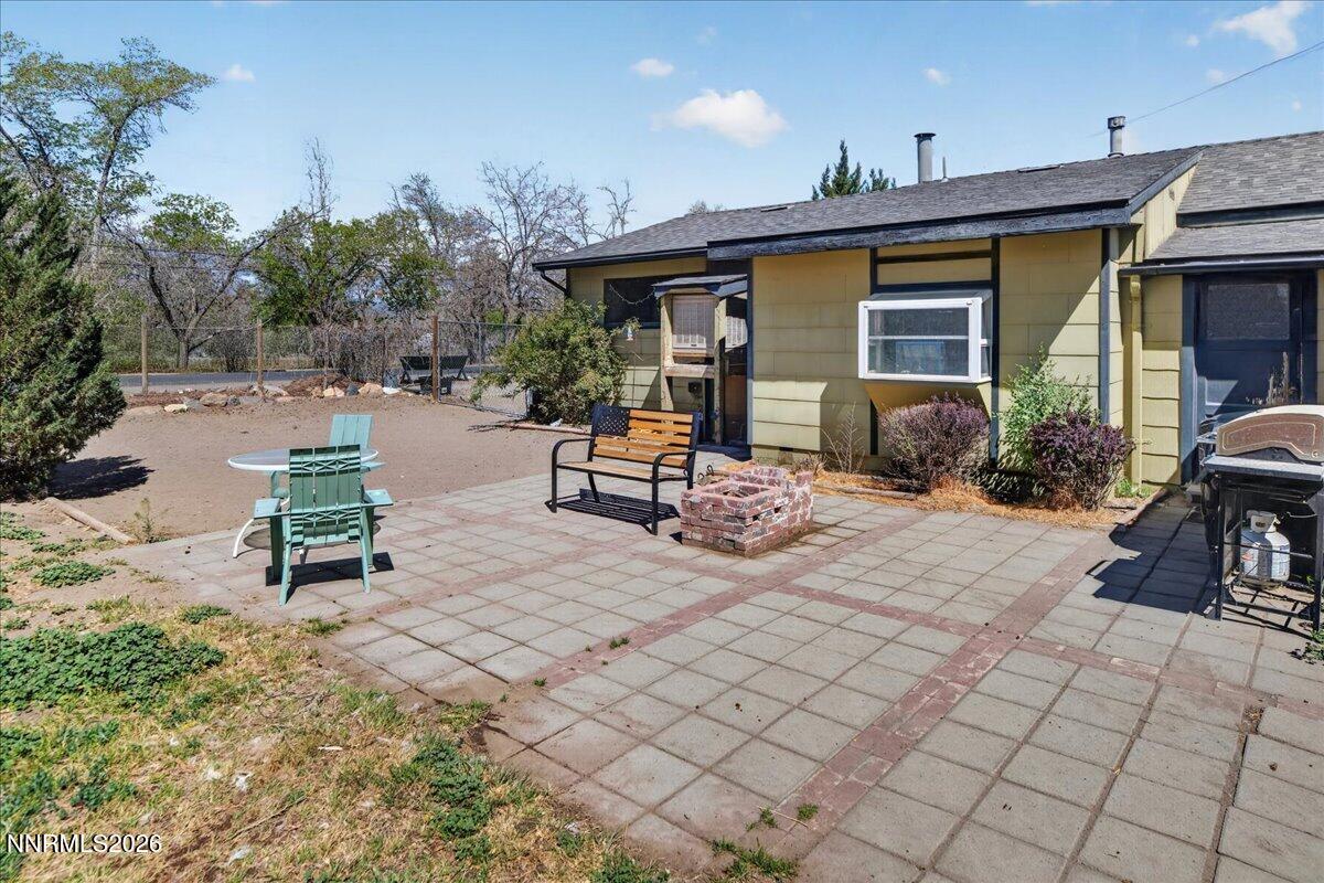 270 Vine Street Fernley, NV 89408 - Photo 9 of 28 a garden view with a seating space
