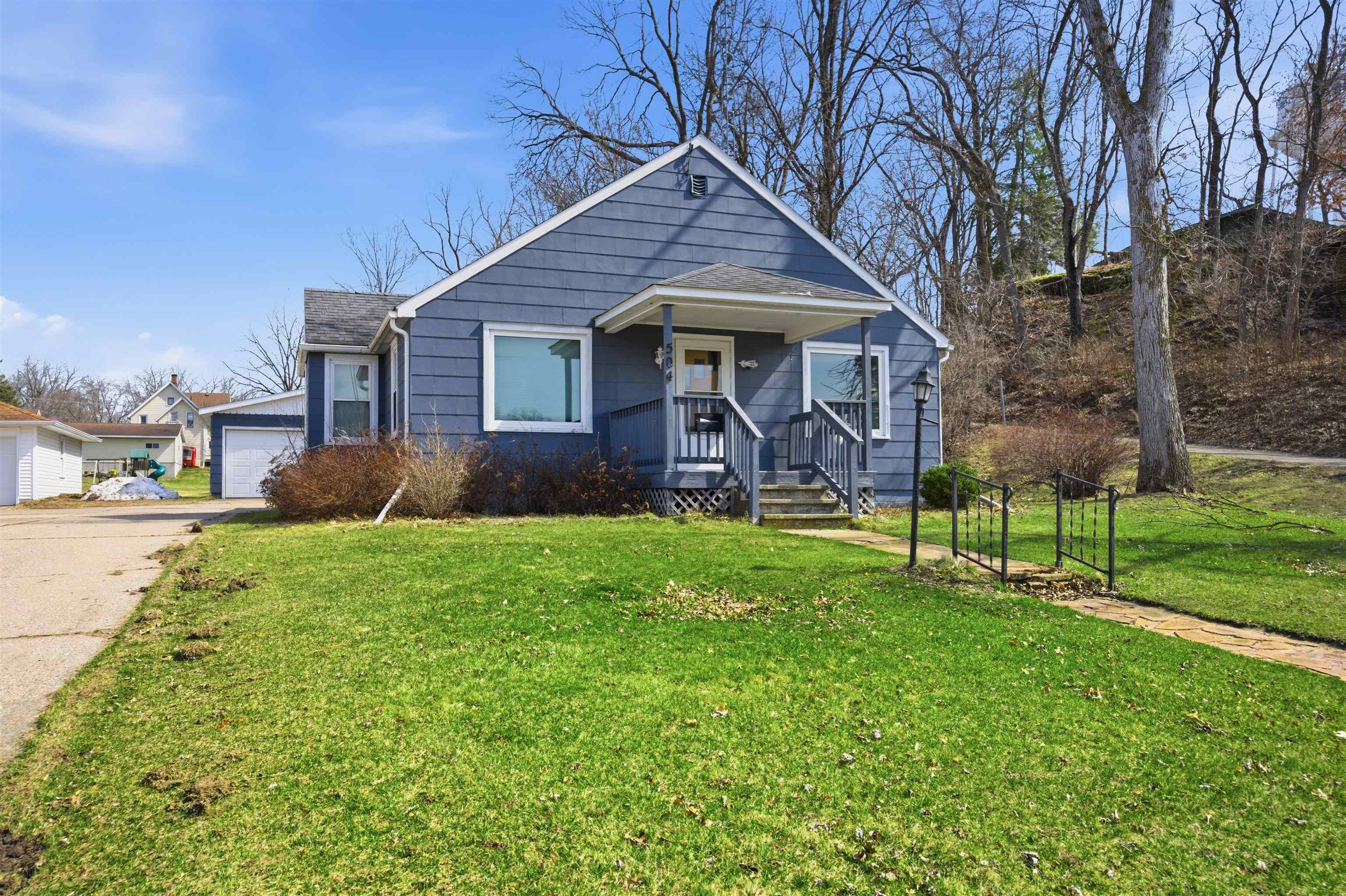 504 North Webb Avenue Reedsburg, WI 53959 - Photo 2 of 45