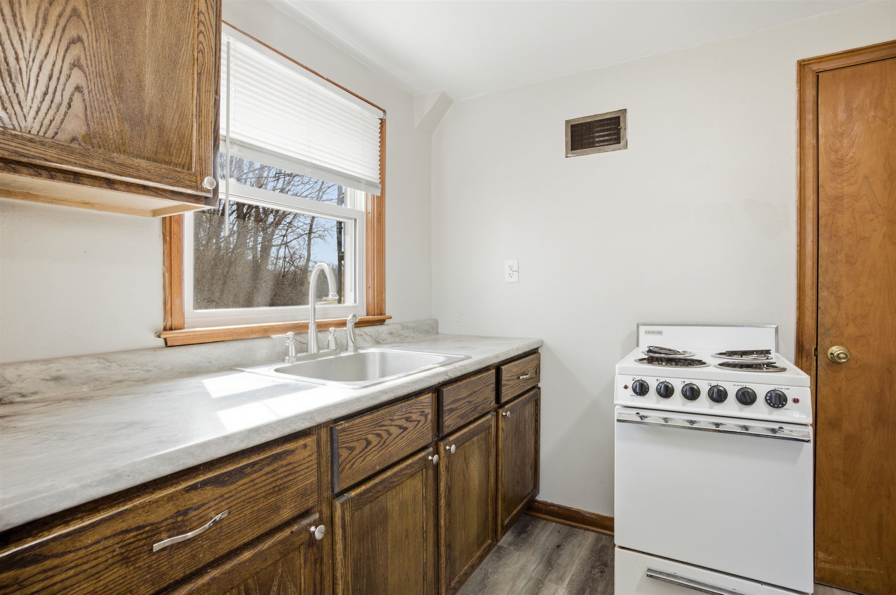 504 North Webb Avenue Reedsburg, WI 53959 - Photo 32 of 45