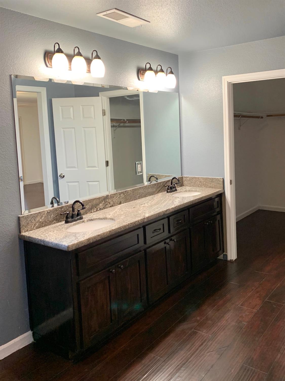 705 Maple Street Madera, CA 93637 - Photo 9 of 11 Gallery Image 9