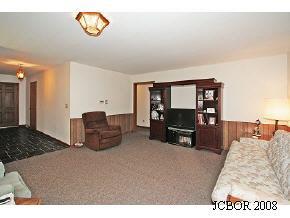620 Bloomington Road Brownstown, IN 47220 - Photo 3 of 7 Gallery Image 3