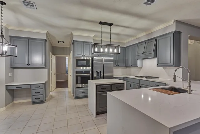 $647,000 | 151 Bristol Bend Circle, The Woodlands, TX 77382