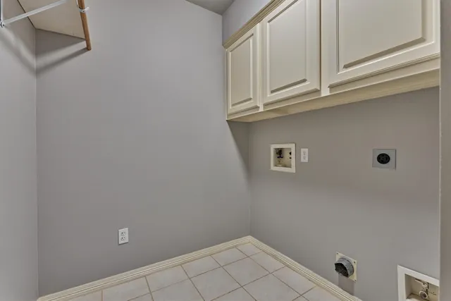 $647,000 | 151 Bristol Bend Circle, The Woodlands, TX 77382