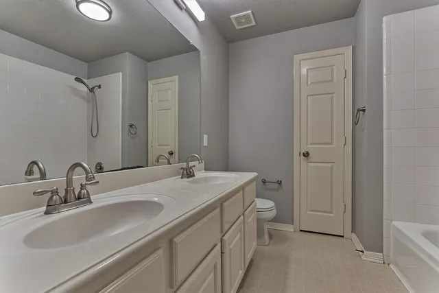 $647,000 | 151 Bristol Bend Circle, The Woodlands, TX 77382