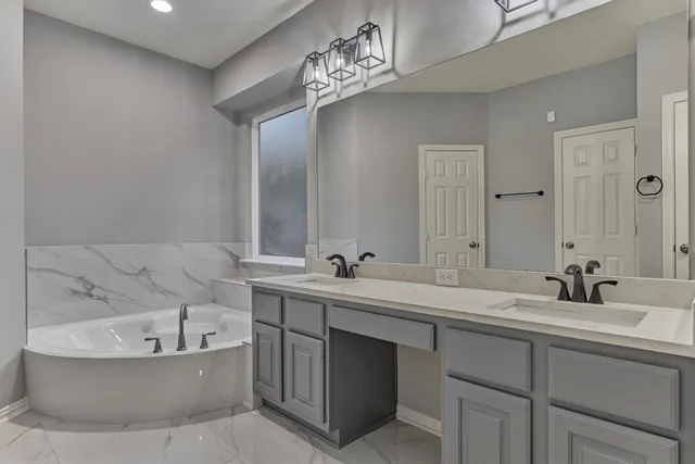 $647,000 | 151 Bristol Bend Circle, The Woodlands, TX 77382