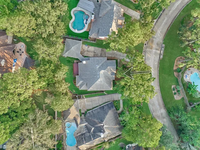 $647,000 | 151 Bristol Bend Circle, The Woodlands, TX 77382