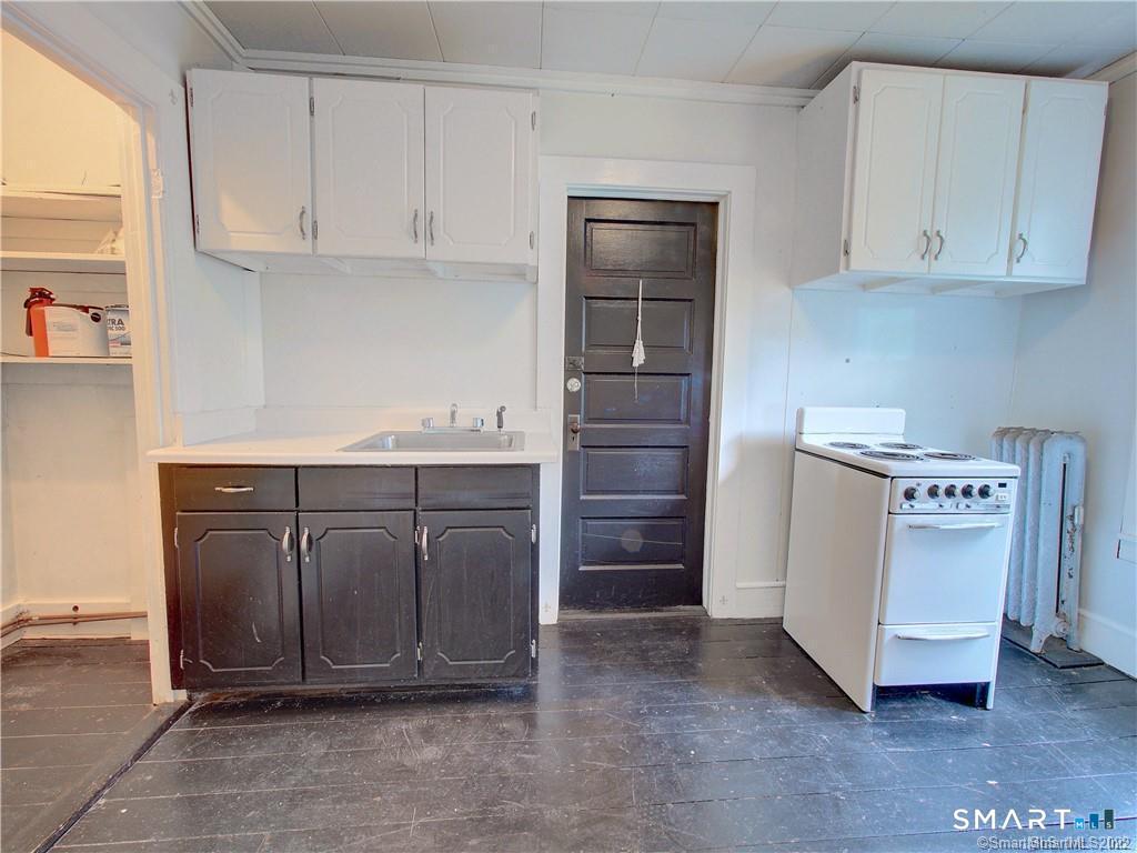 251 Williams Street, Unit 2 New London, CT 06320 - Photo 3 of 19