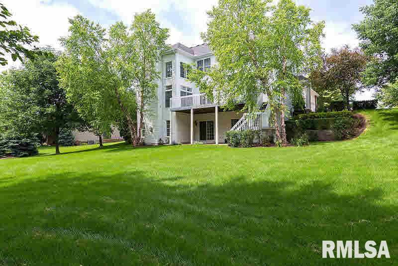 6467 Eagle Ridge Road Bettendorf, IA 52722 - Photo 3 of 24 Gallery Image 3