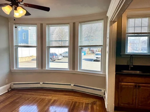 $1,900 | 124 Green Street, Unit 206, Lynn, MA 01902