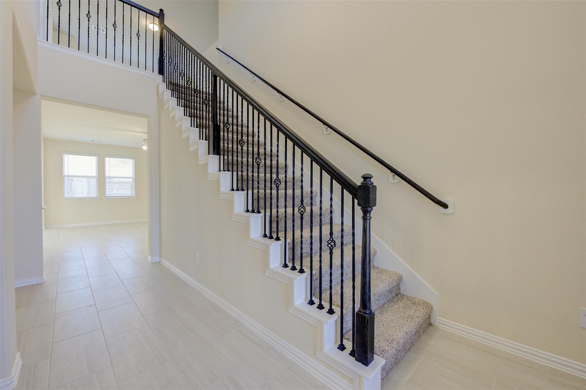 10902 Granite Chief Drive Rosharon, TX 77583 - Photo 8 of 32 a view of entryway and hall with wooden floor