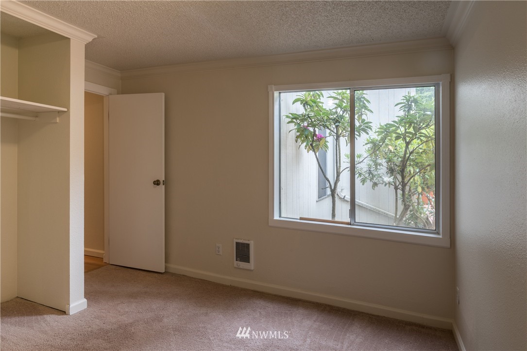 7901 196th Street Southwest, Unit 5 Edmonds, WA 98026 - Photo 16 of 18 Gallery Image 16