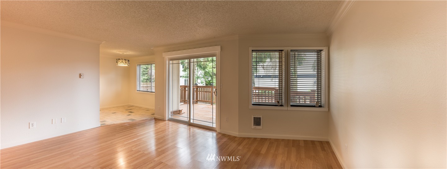 7901 196th Street Southwest, Unit 5 Edmonds, WA 98026 - Photo 3 of 18 Gallery Image 3