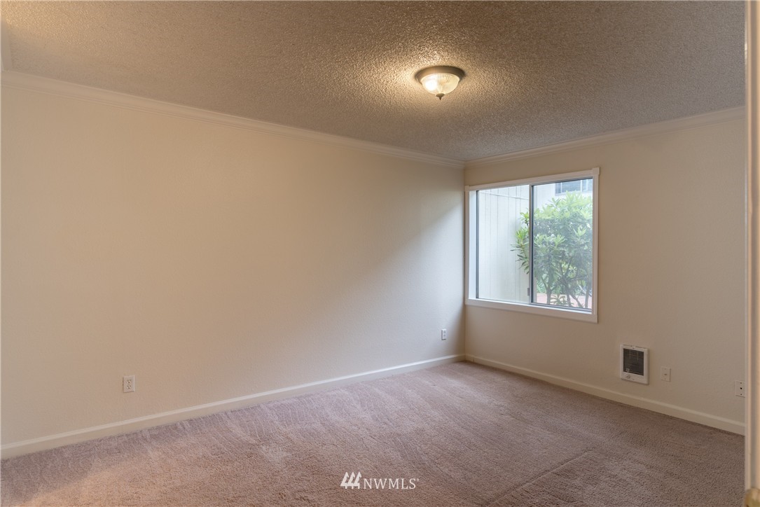 7901 196th Street Southwest, Unit 5 Edmonds, WA 98026 - Photo 10 of 18 Gallery Image 10
