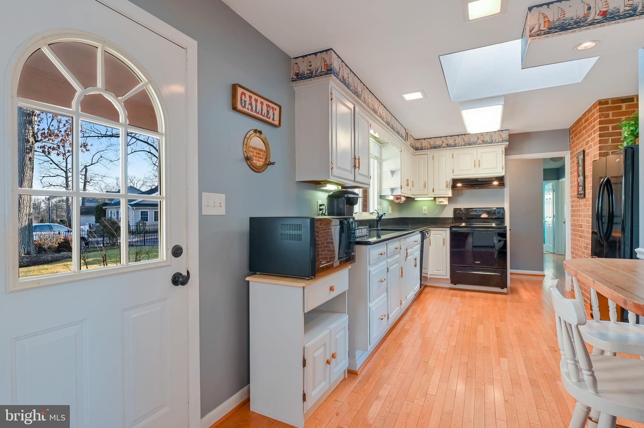 334 Riverside Road Edgewater, MD 21037 - Photo 8 of 53 Gallery Image 8