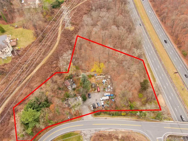 $800,000 | 451 Underhill Road, Scarsdale, NY 10583