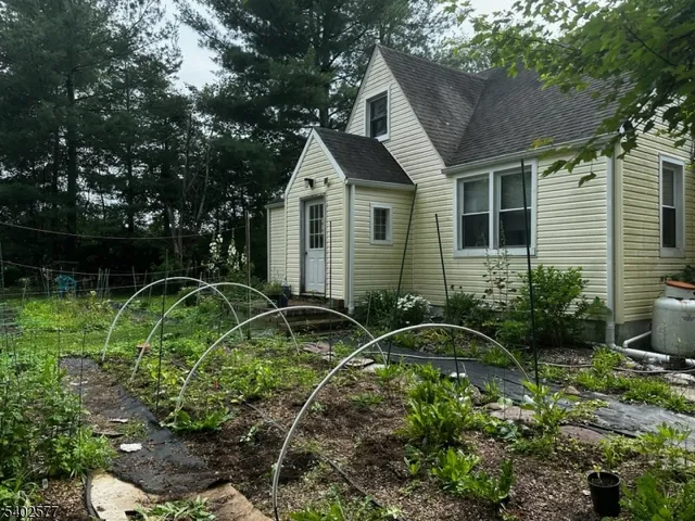 $415,000 | 911 County Road 579, Flemington, NJ 08822