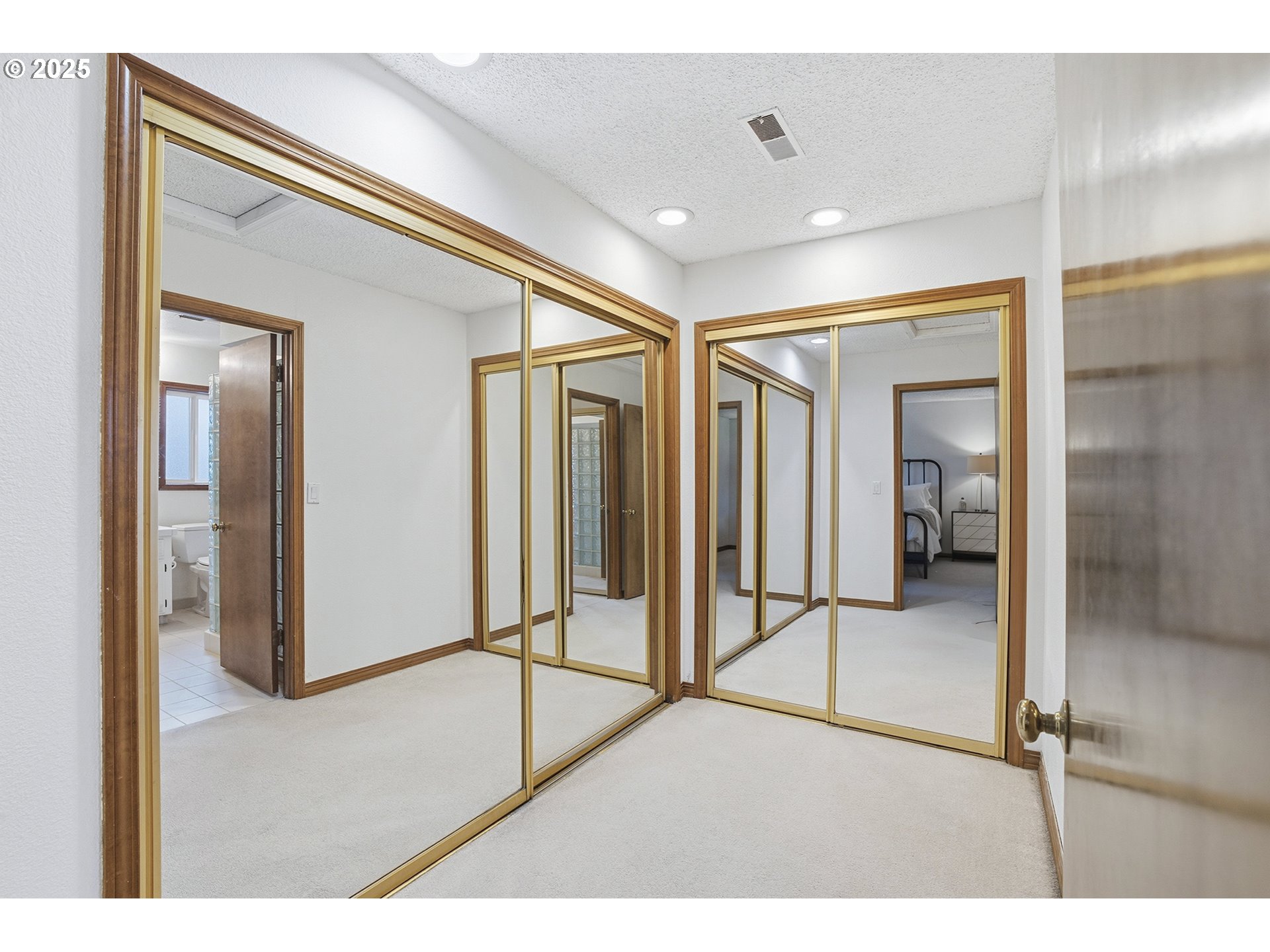7430 Southwest Greens View Court Wilsonville, OR 97070 - Photo 36 of 48 a view of a big room with windows and entryway
