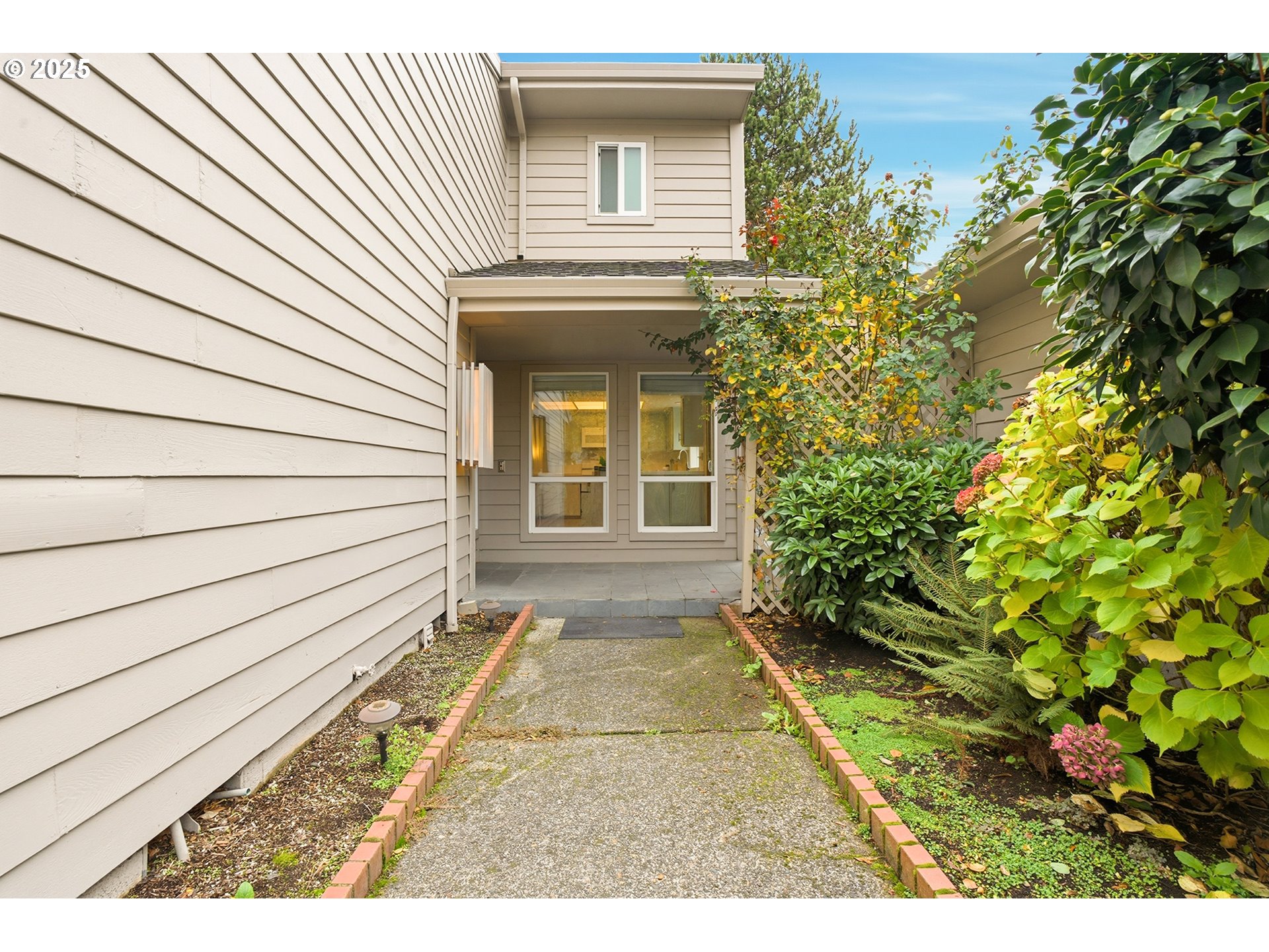 7430 Southwest Greens View Court Wilsonville, OR 97070 - Photo 48 of 48 a view of house with backyard