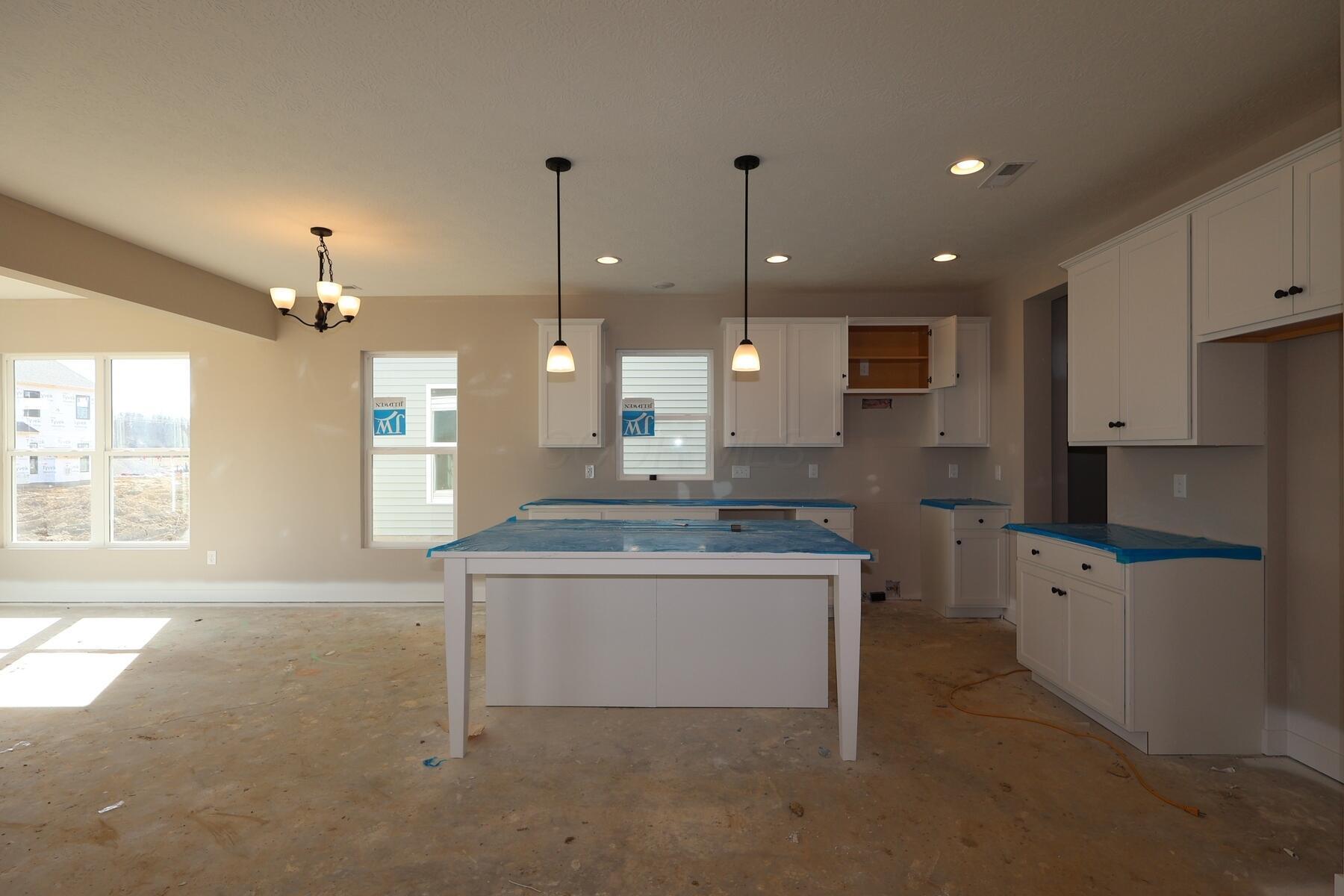 5639 Valleydale Road Powell, OH 43065 - Photo 5 of 14 Kitchen