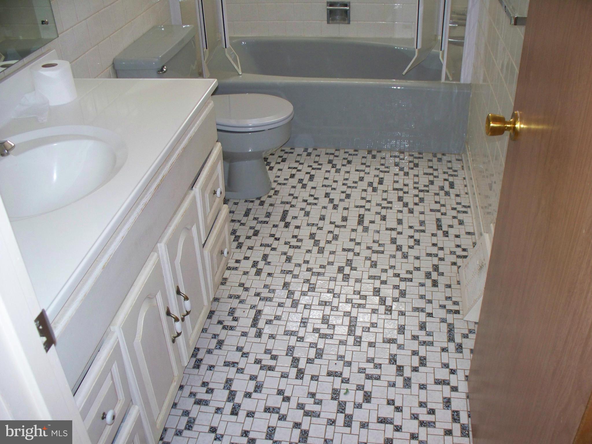 210 Ferndale Road Aberdeen, MD 21001 - Photo 21 of 25 Bath
