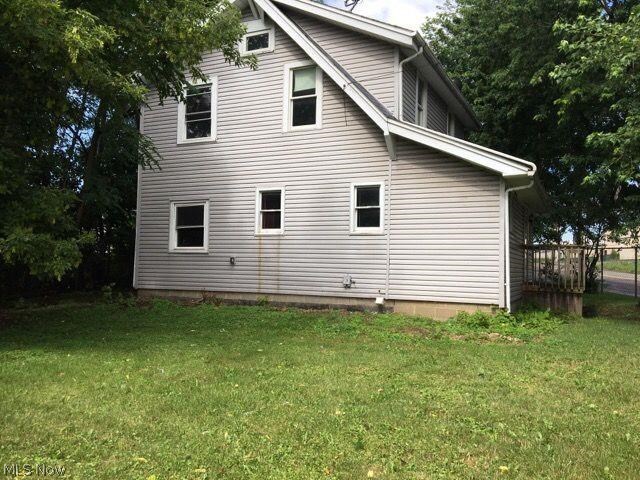2518 Navarre Road Southwest Canton, OH 44706 - Photo 2 of 11 Gallery Image 2