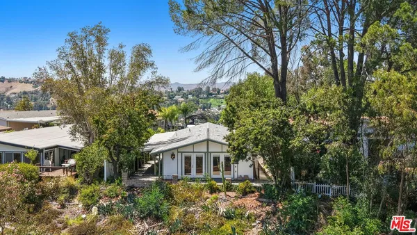 $225,000 | 23777 Mulholland Highway, Unit 70, Calabasas, CA 91302