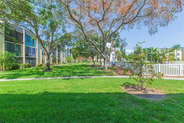 $1,795 | 14130 Rosemary Lane, Unit 5108, Largo, FL 33774