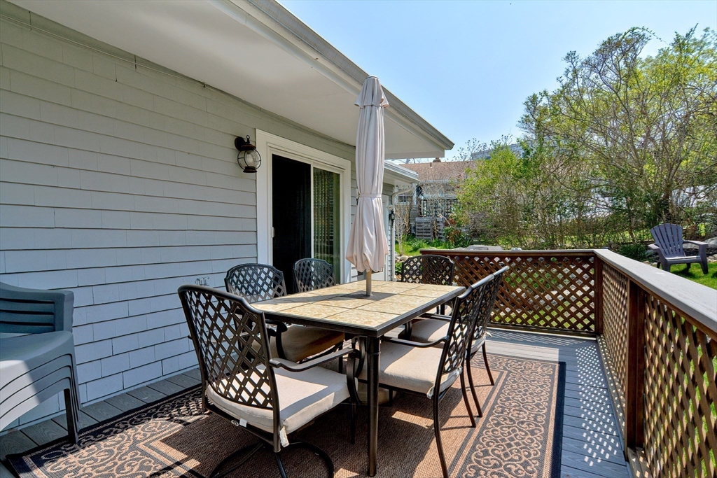 16 Warwick Road, Unit WINTER Gloucester, MA 01930 - Photo 5 of 25