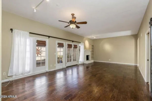 $3,295 | 7230 East Arlington Road, Scottsdale, AZ 85250