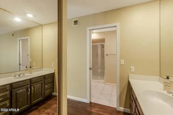 $3,295 | 7230 East Arlington Road, Scottsdale, AZ 85250