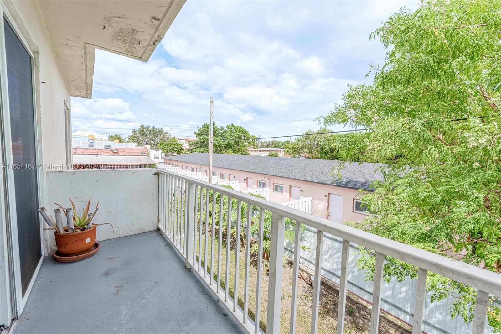 621 Southwest 15th Avenue, Unit 4 Miami, FL 33135 - Photo 6 of 22 a view of city from a balcony
