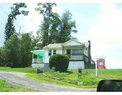 628 Fleming Road Sarver, PA 16055 - Photo 1 of 6 Exterior Front.