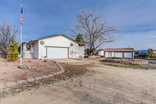 $400,000 | 11020 East Esther Lane, Dewey-Humboldt, AZ 86327