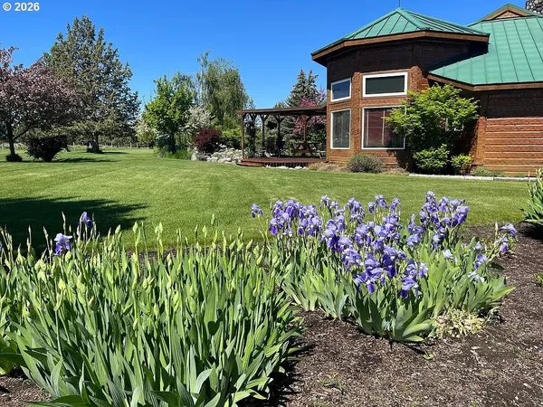 $1,490,000 | 27847 Pine Creek Road, John Day, OR 97845